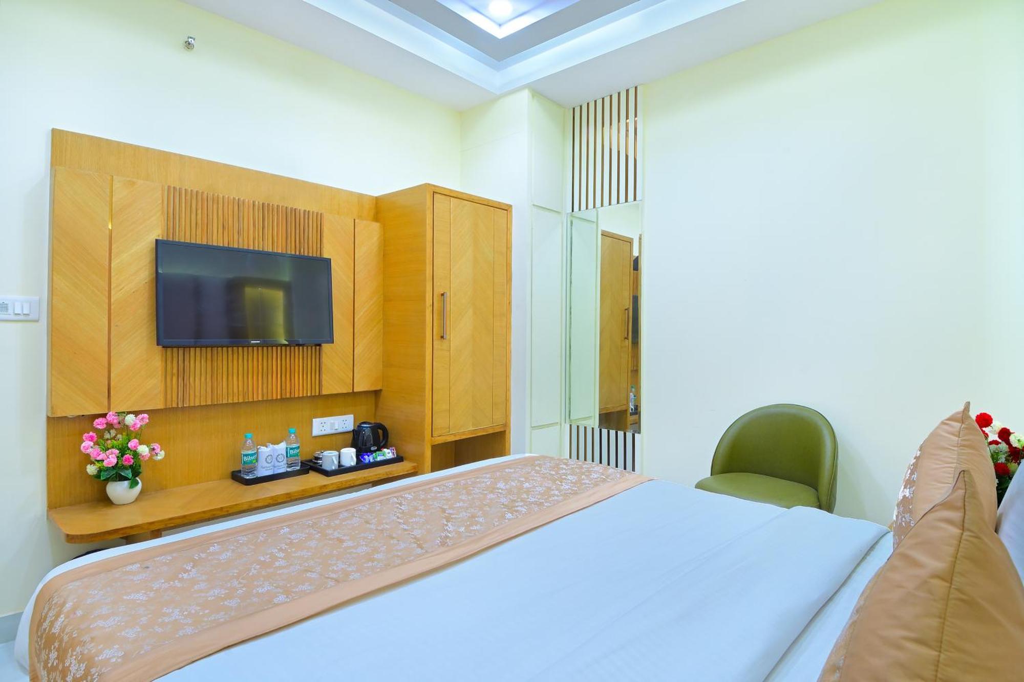 Northern Palace - 1 Min From Connaught Place & New Delhi Railway Station Exterior photo