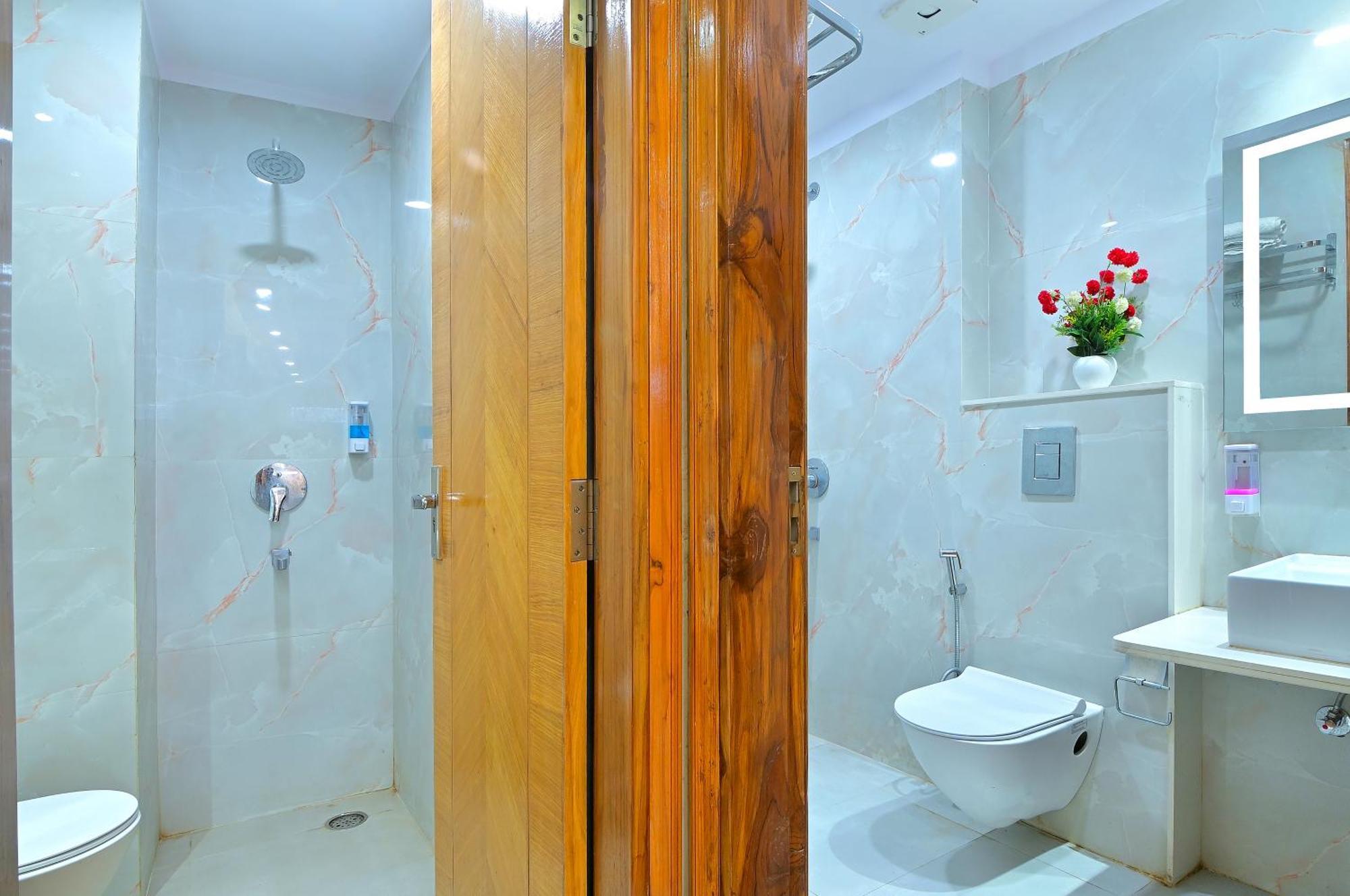 Northern Palace - 1 Min From Connaught Place & New Delhi Railway Station Exterior photo