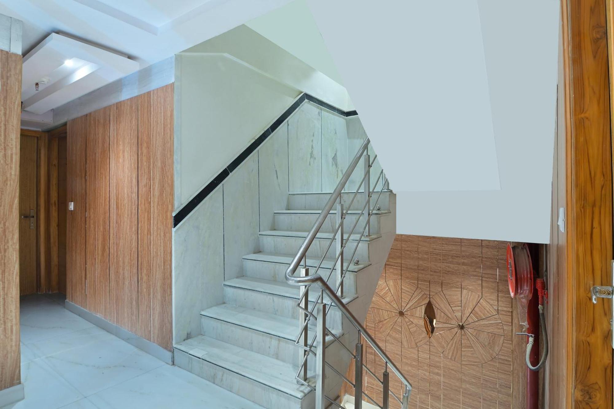 Northern Palace - 1 Min From Connaught Place & New Delhi Railway Station Exterior photo